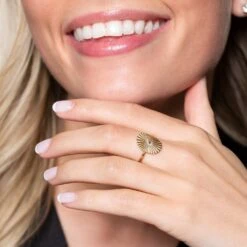 Chisholm Hunter Sterling Silver Yellow Gold Plated Oval Fan Ring -Chisholm Hunter 4 139 01 0006 om 2