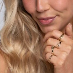 Chisholm Hunter Yellow Gold Plated Braided Ring -Chisholm Hunter 4 139 01 0021 om c 4