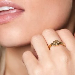 Chisholm Hunter Yellow Gold Plated Knot Ring -Chisholm Hunter 4 139 01 0029 on 2 1