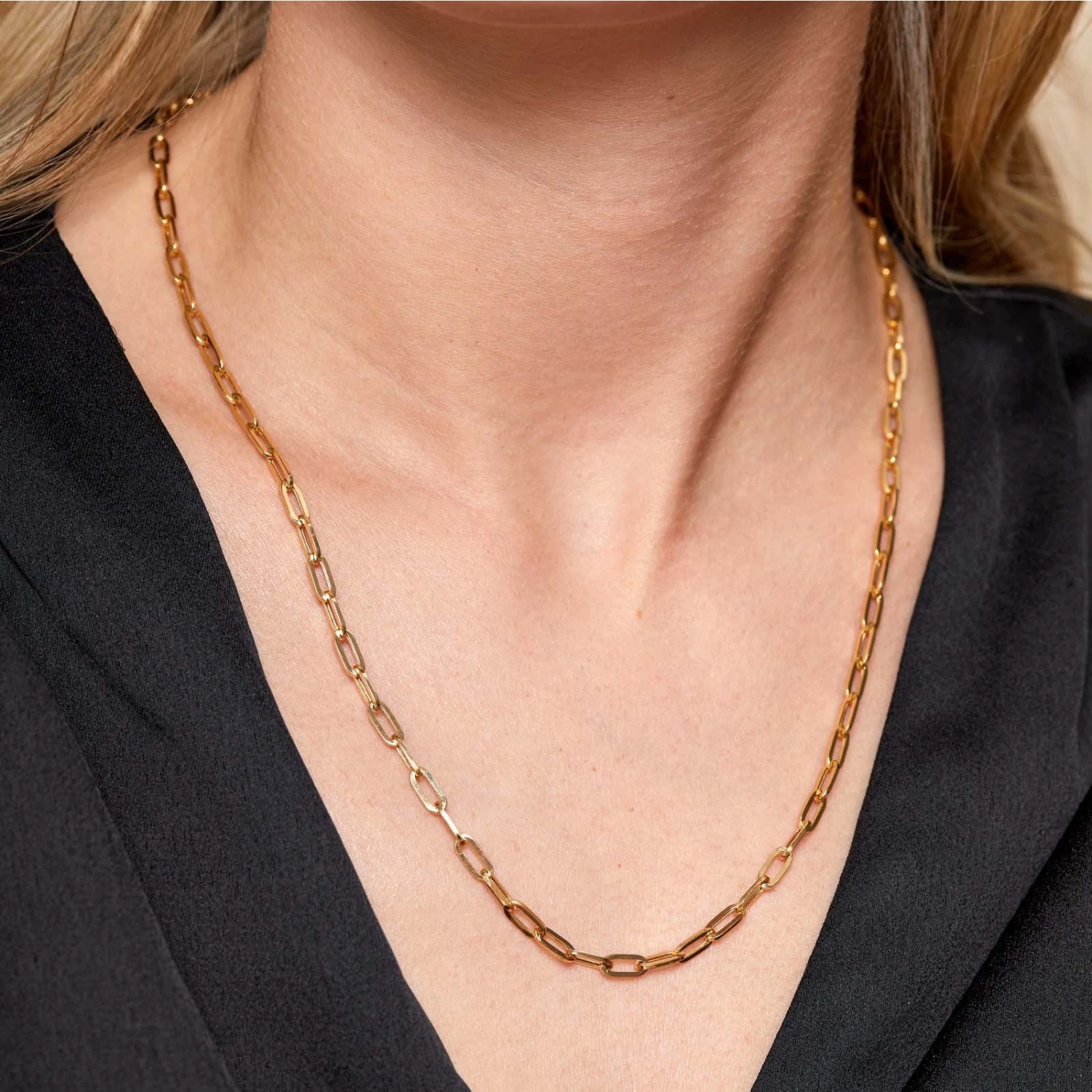 Chisholm Hunter 9ct Yellow Gold Paper Clip Chain 8 Chisholm Hunter 9ct Yellow Gold Paper Clip Chain - Image 6