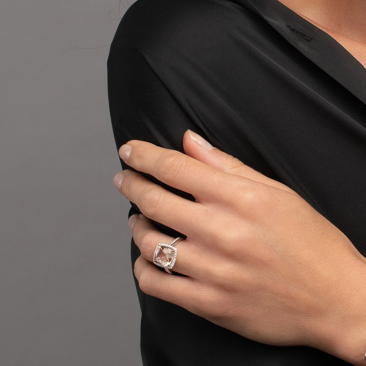 Chisholm Hunter 18ct White Gold Diamond 0.26ct And Morganite 3.60ct Halo Ring 4 Chisholm Hunter 18ct White Gold Diamond 0.26ct And Morganite 3.60ct Halo Ring - Image 2