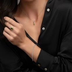 Chisholm Hunter 18ct White Gold Diamond 0.21ct And Peridot 3.15ct Halo Ring -Chisholm Hunter peridot3