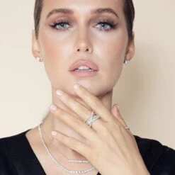 Chisholm Hunter 18ct White Gold Brilliant Cut 2.97ct Diamond Graduated Tennis Necklace -Chisholm Hunter spring lux black8 3